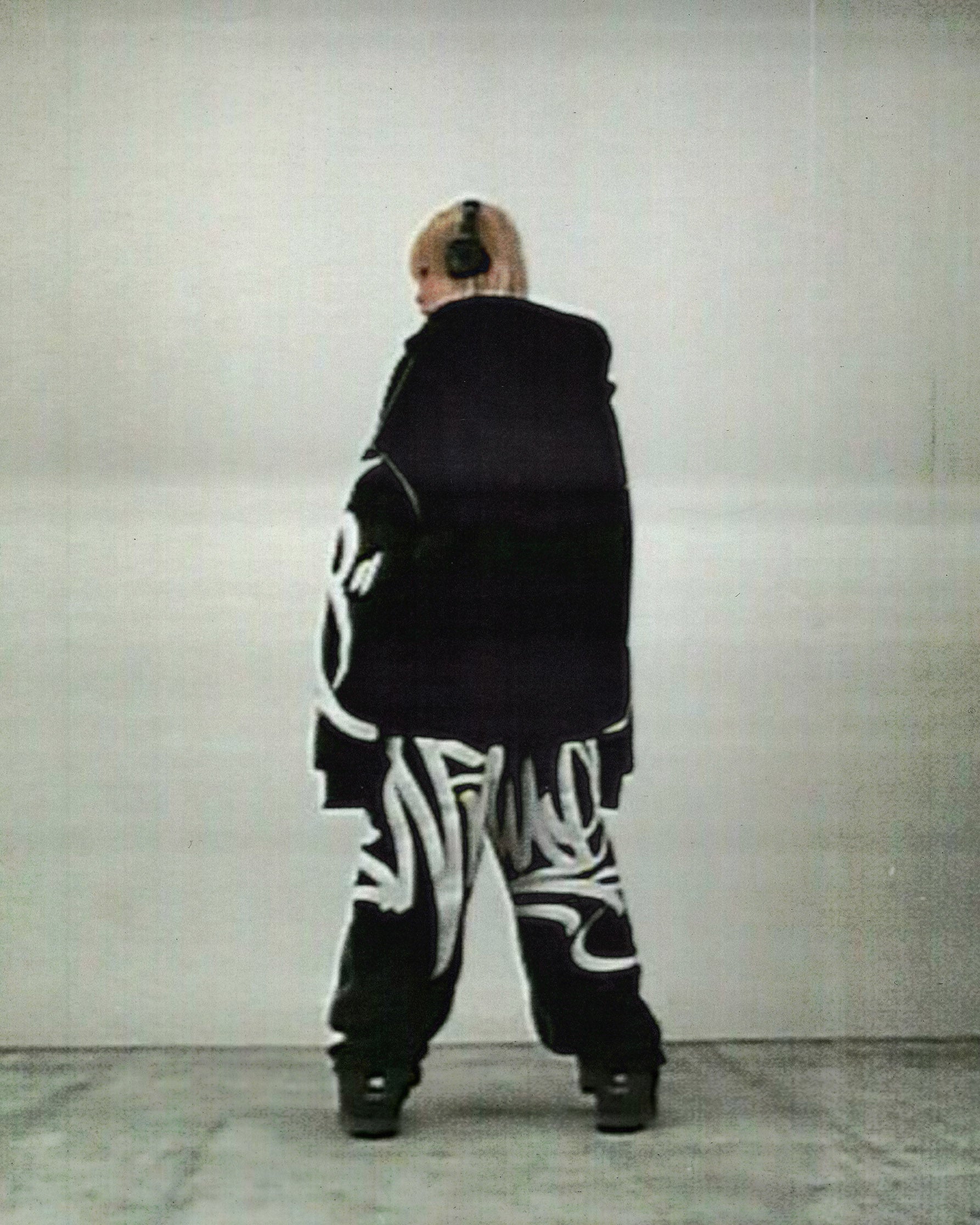 VANDALISM ZIP HOODIE STENCIL BLACK