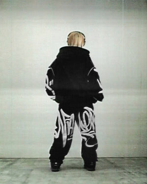 VANDALISM SWEATS STENCIL BLACK