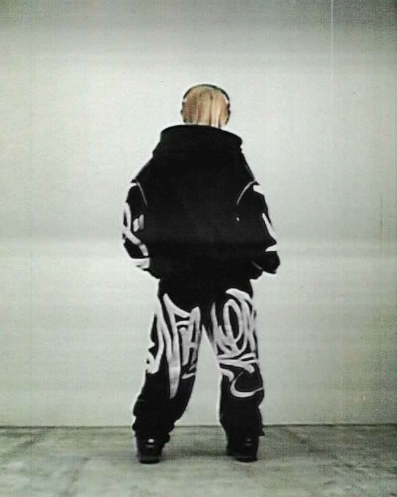 VANDALISM SWEATS STENCIL BLACK