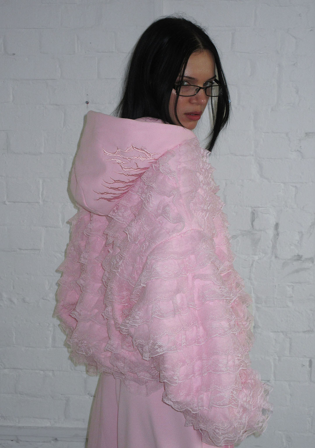 BAD ROMANCE RUFFLE ZIP HOODIE BABY PINK