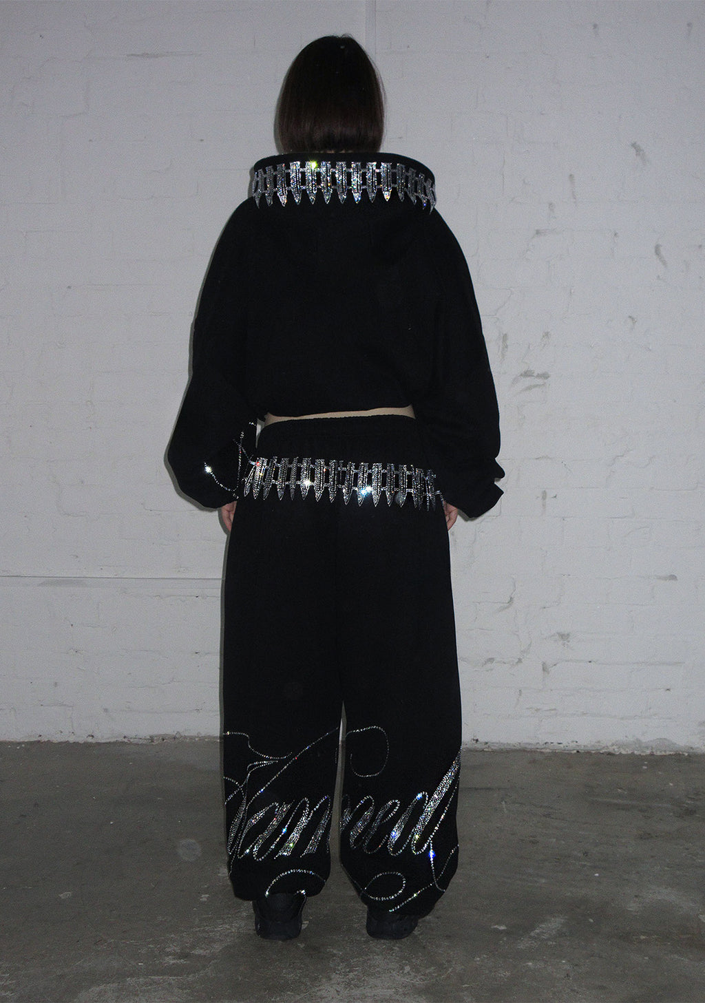 トップス NAMEDCOLLECTIVE ENEMY RHINESTONE HOODIE Enemy Rhinestone Crop Zip Hoodie Black – NAMED COLLECTIVE®