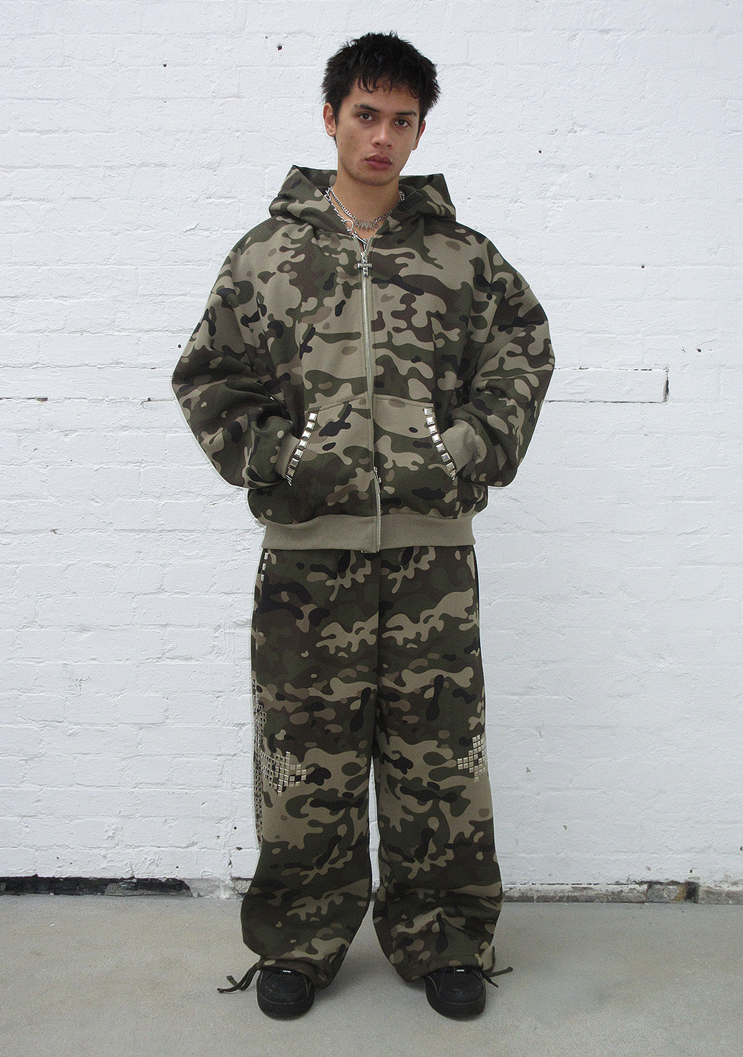 FAITHFUL STUDDED ZIP HOODIE CAMO