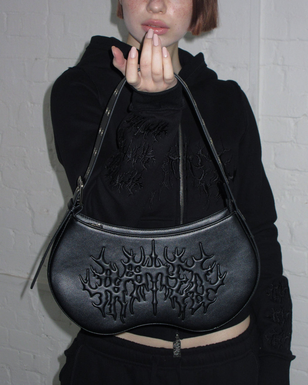 【NAMED COLLECTIVE】GHOST ゴースト ショルダー バッグ ロゴ GHOST EMBOSSED SHOULDER BAG BLACK – NAMED COLLECTIVE®