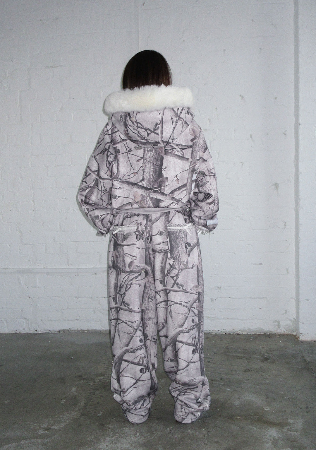 PREY OVERSIZED SWEATPANTS SNOW