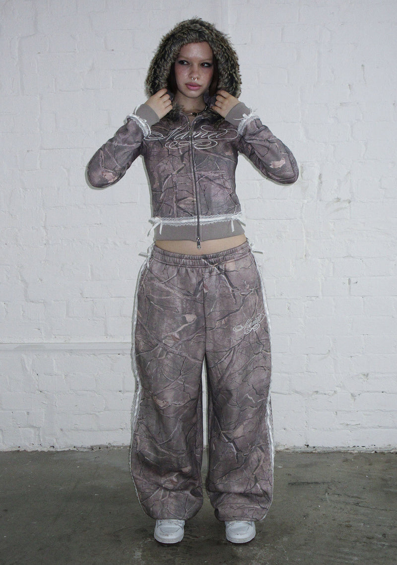 PREY OVERSIZED SWEATPANTS TREE CAMO