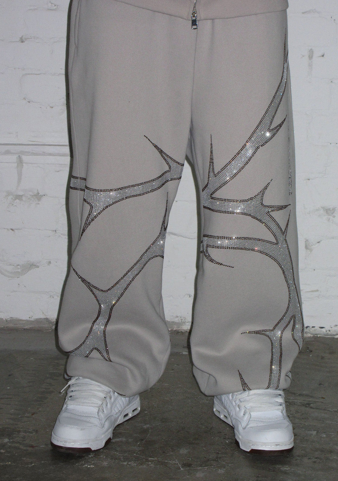 THORN RHINESTONE SWEATPANTS BONE