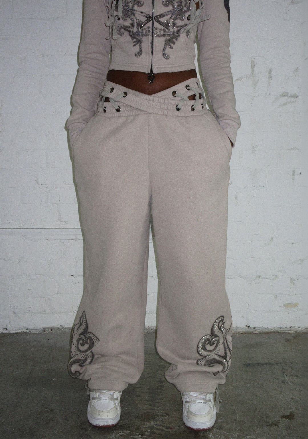 VENDETTA LACE UP OVERSIZED SWEATPANTS BONE