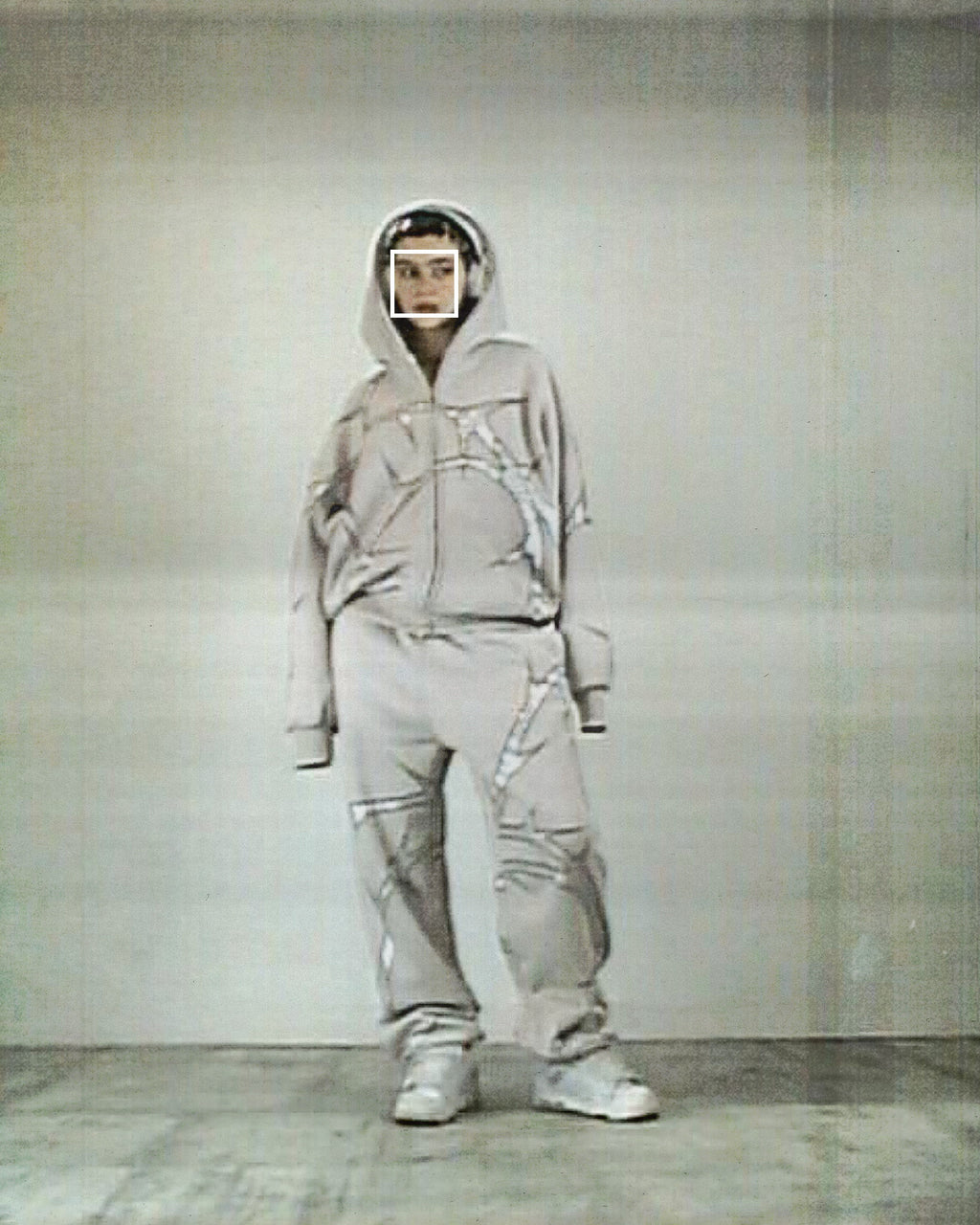 THORN RHINESTONE SWEATPANTS BONE NAMED COLLECTIVE thorn-rhinestone-sweatpants-bone-named-collective
