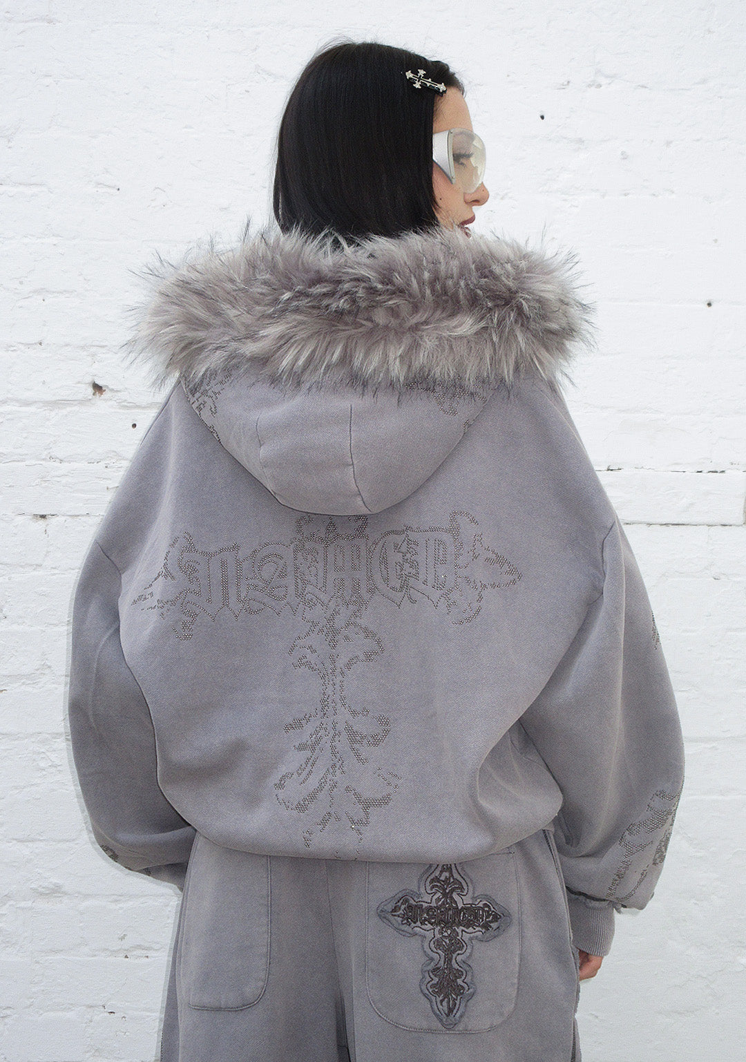 FERAL FAUX FUR STUDDED ZIP HOODIE WASHED GREY (DETACHABLE FUR)