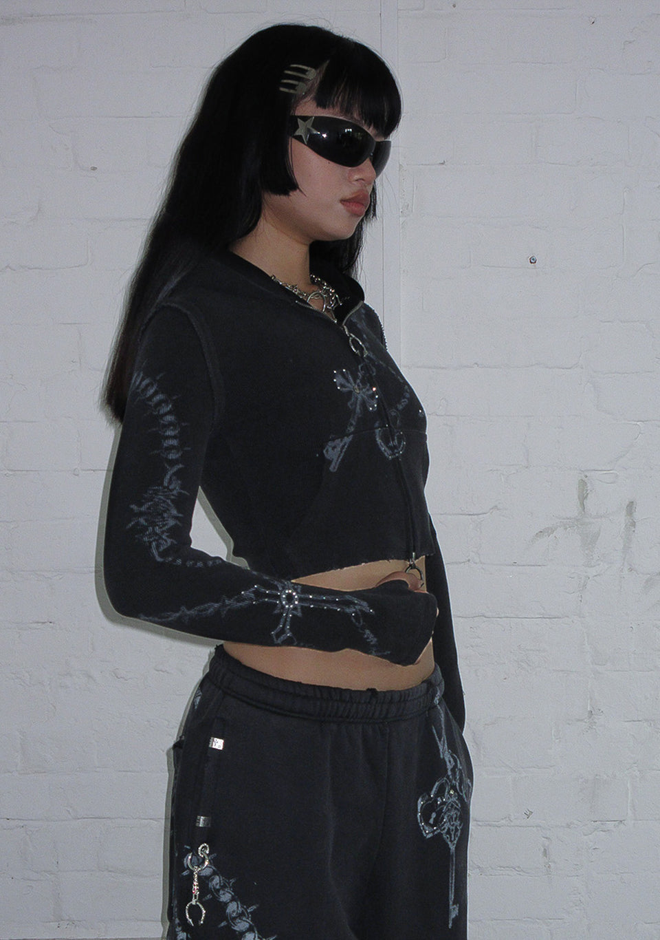 DESTROY SUPER CROP FITTED RIB ZIP HOODIE BLACK VINTAGE WASH