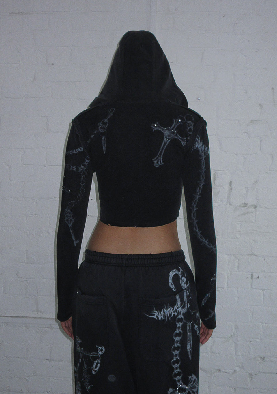 DESTROY SUPER CROP FITTED RIB ZIP HOODIE BLACK VINTAGE WASH