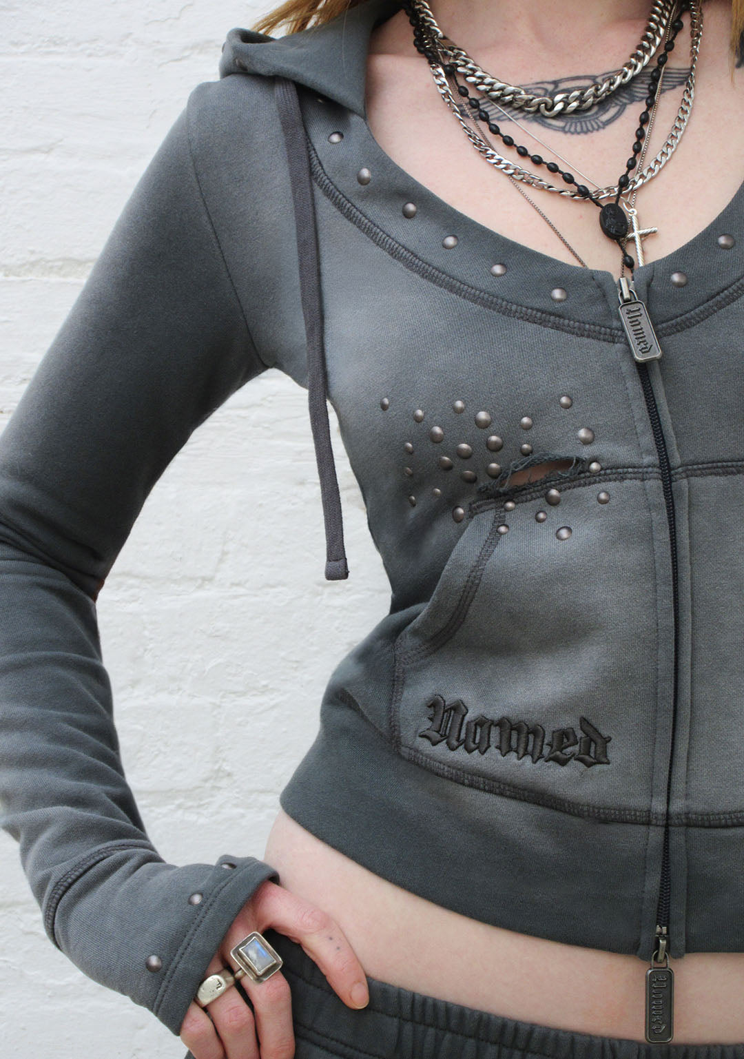 SHADOW STUDDED FITTED HOODIE WASHED GREY