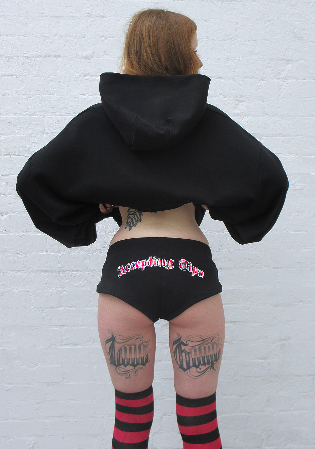ACCEPTING TIPS GLITTER LOGO PULLOVER HOODIE BLACK