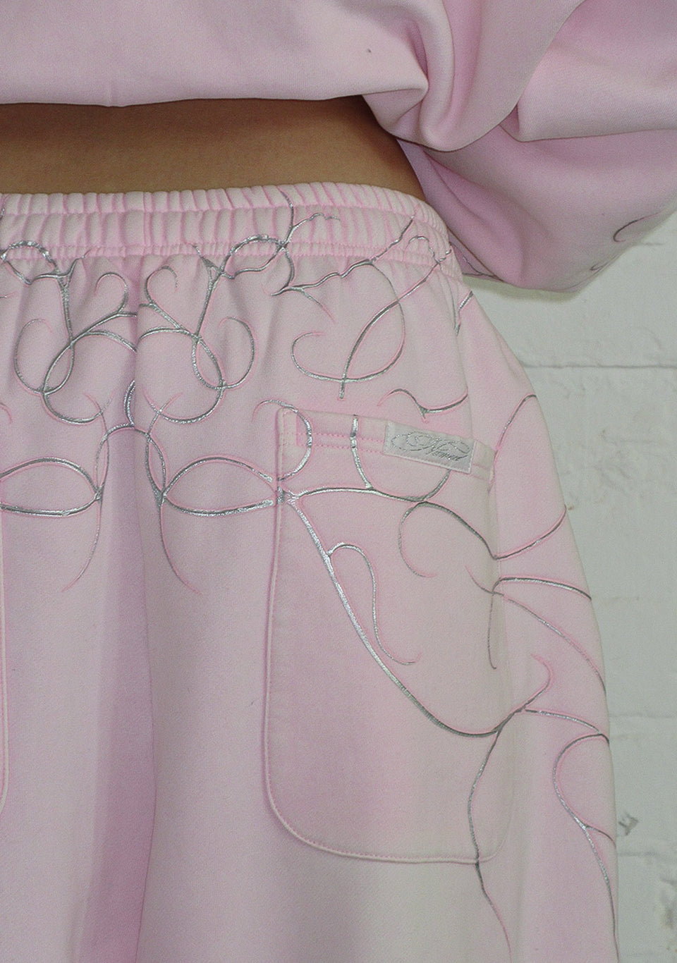 ALLURE 3D CHROME SWEATPANTS WASHED BABY PINK