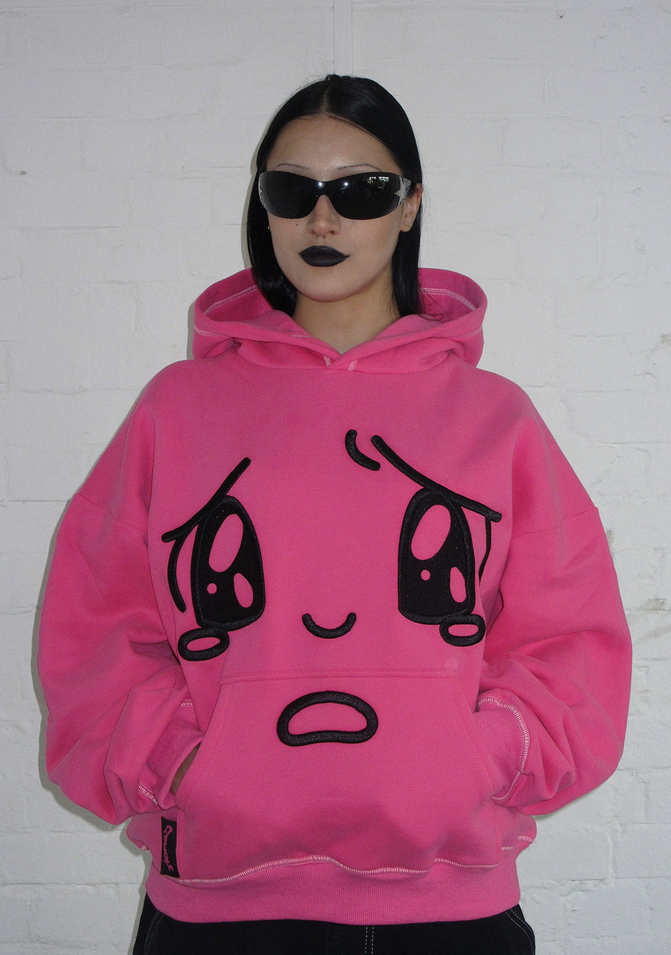 ANIMATED PULLOVER HOODIE HOT PINK