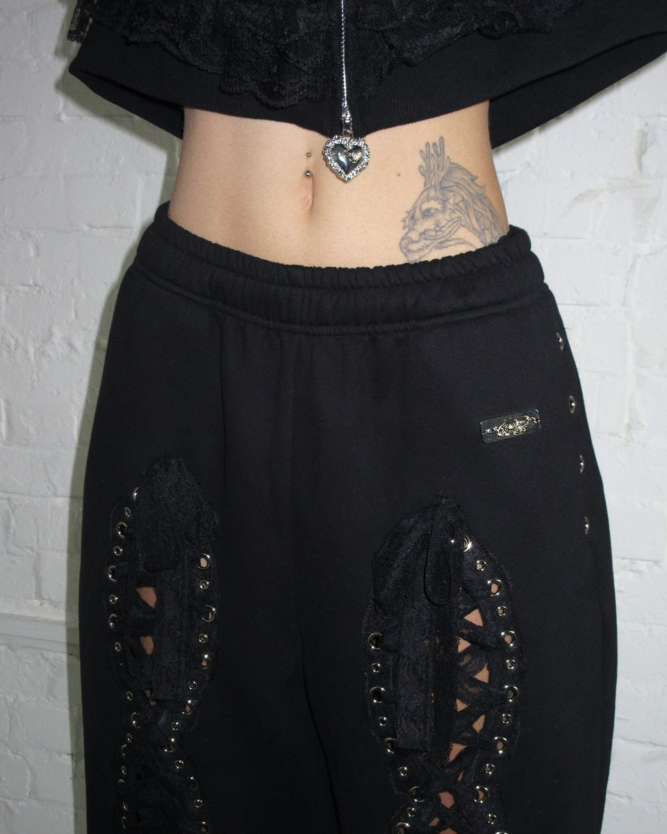 BAD ROMANCE LACE RIBBON ZIP OVERSIZED SWEATPANTS BLACK