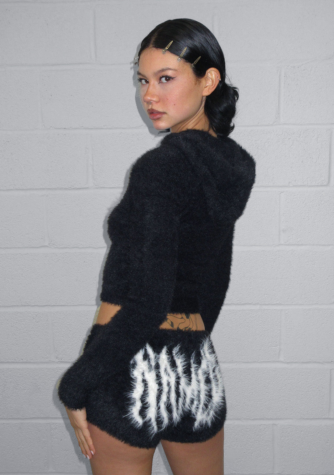 BITTERSWEET FLUFFY KNIT MICRO HOTPANT SHORTS BLACK