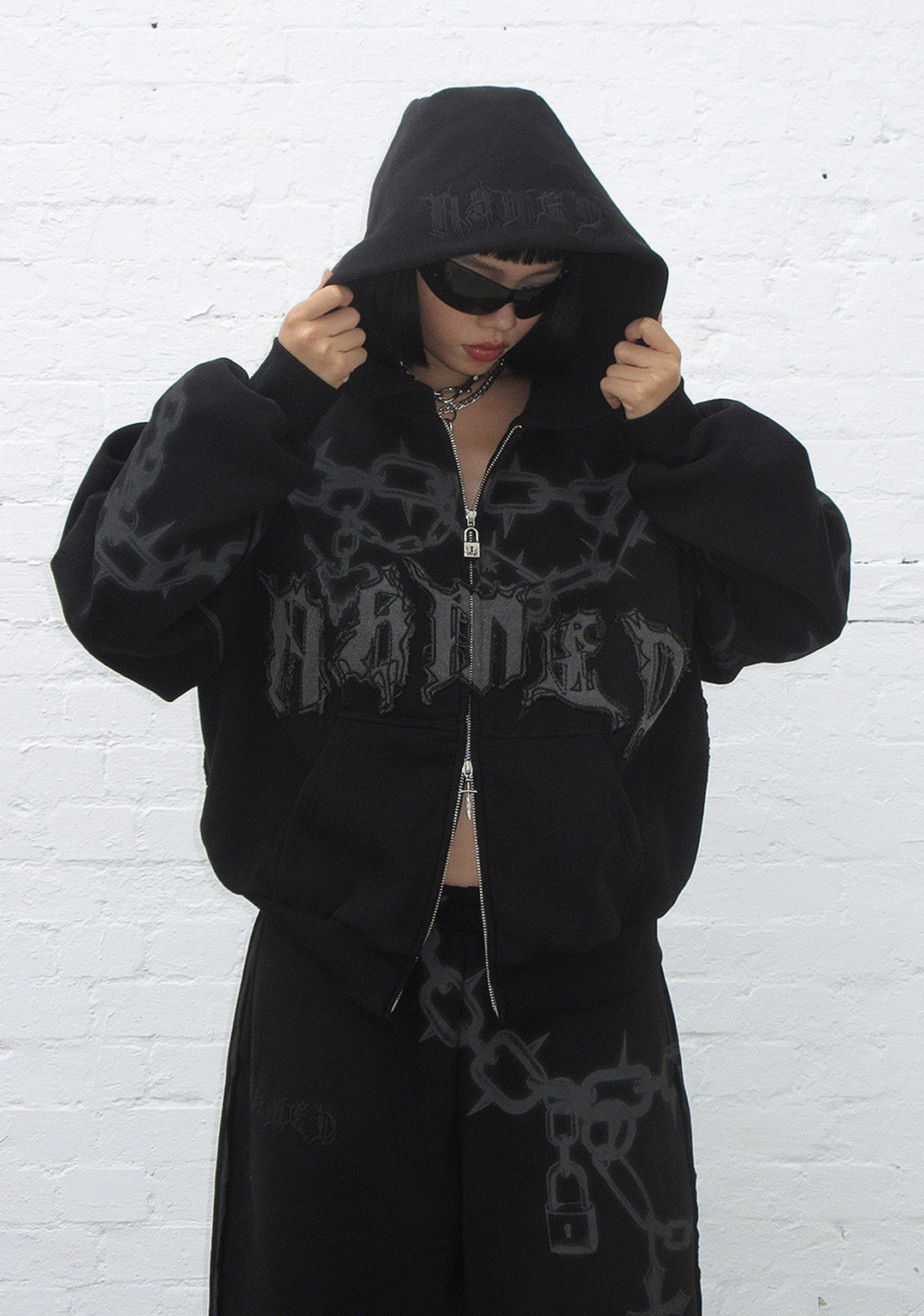 CHAINS ZIP HOODIE BLACK