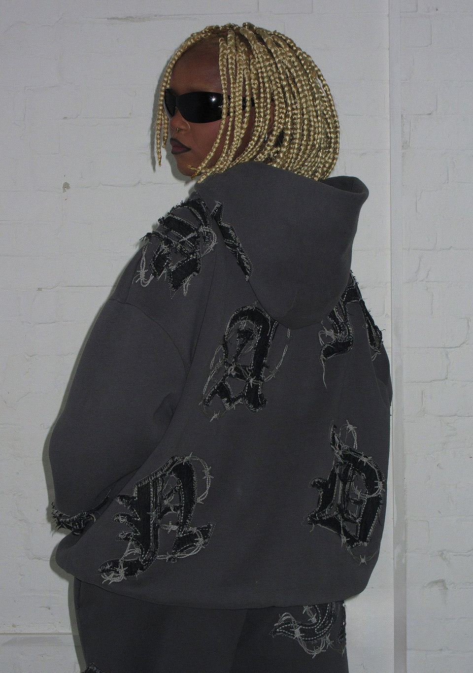 CHOKEHOLD HOODIE CHARCOAL