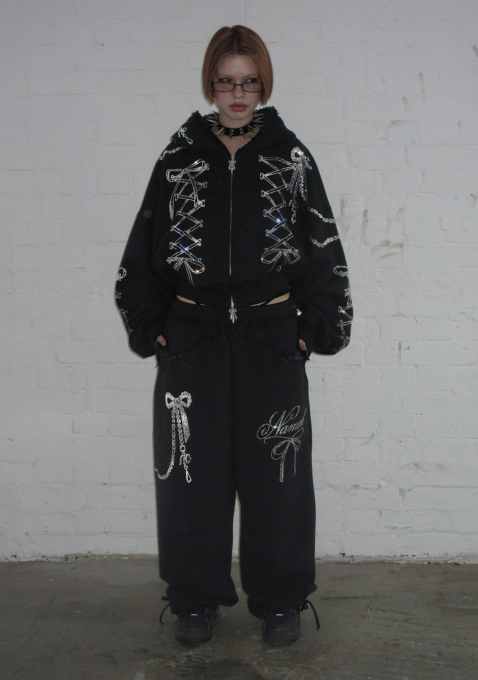 CONFESSIONS RHINESTONE OVERSIZED SWEATPANTS BLACK