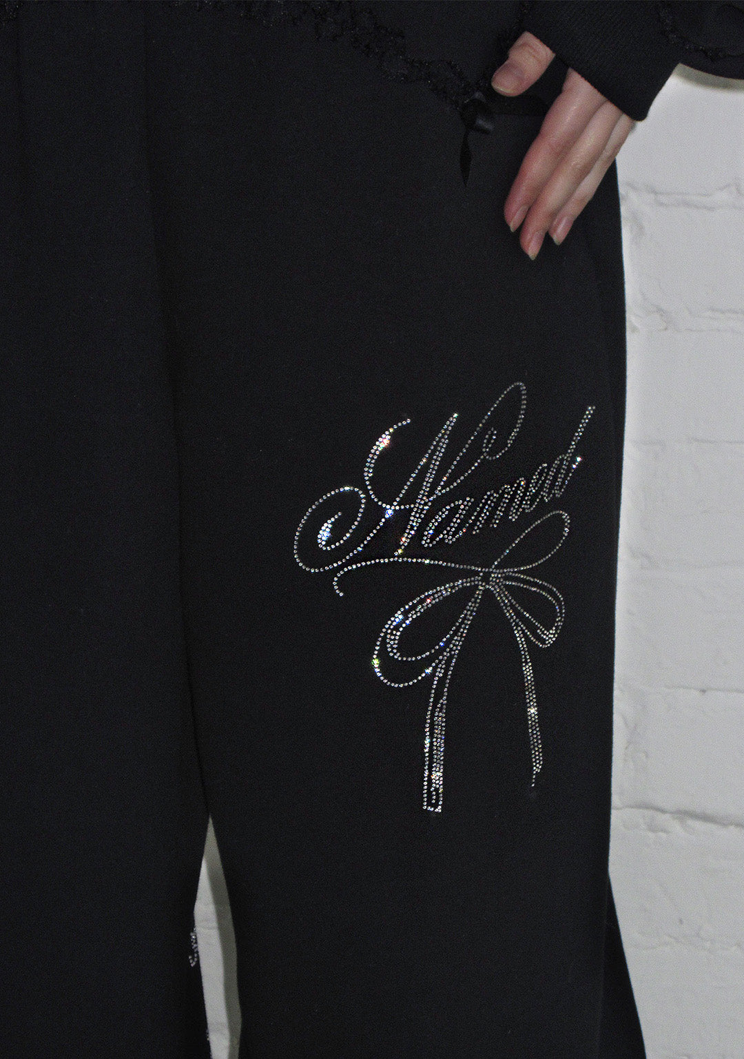 CONFESSIONS RHINESTONE OVERSIZED SWEATPANTS BLACK
