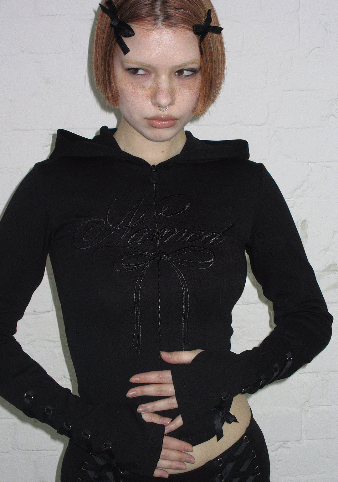 CONFESSIONS RIBBON SCULPT STRETCH ZIP HOODIE BLACK