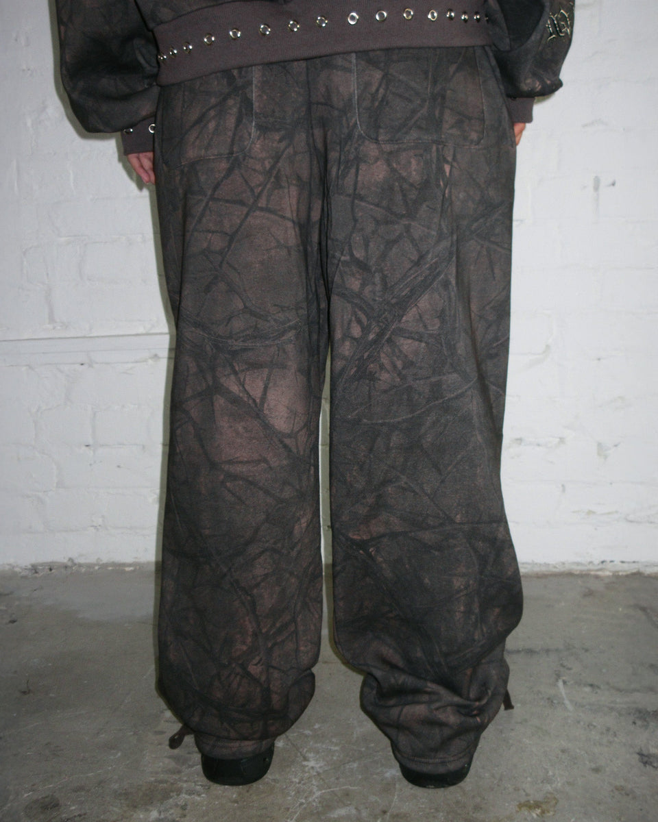 CURSE OVERSIZED SWEATPANTS TREE CAMO