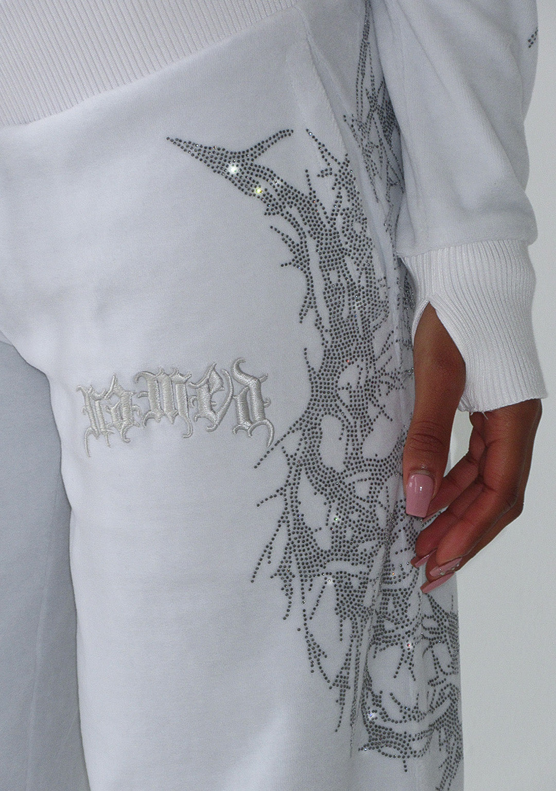 CURSE RHINESTONE VELOUR SWEATPANTS SALT