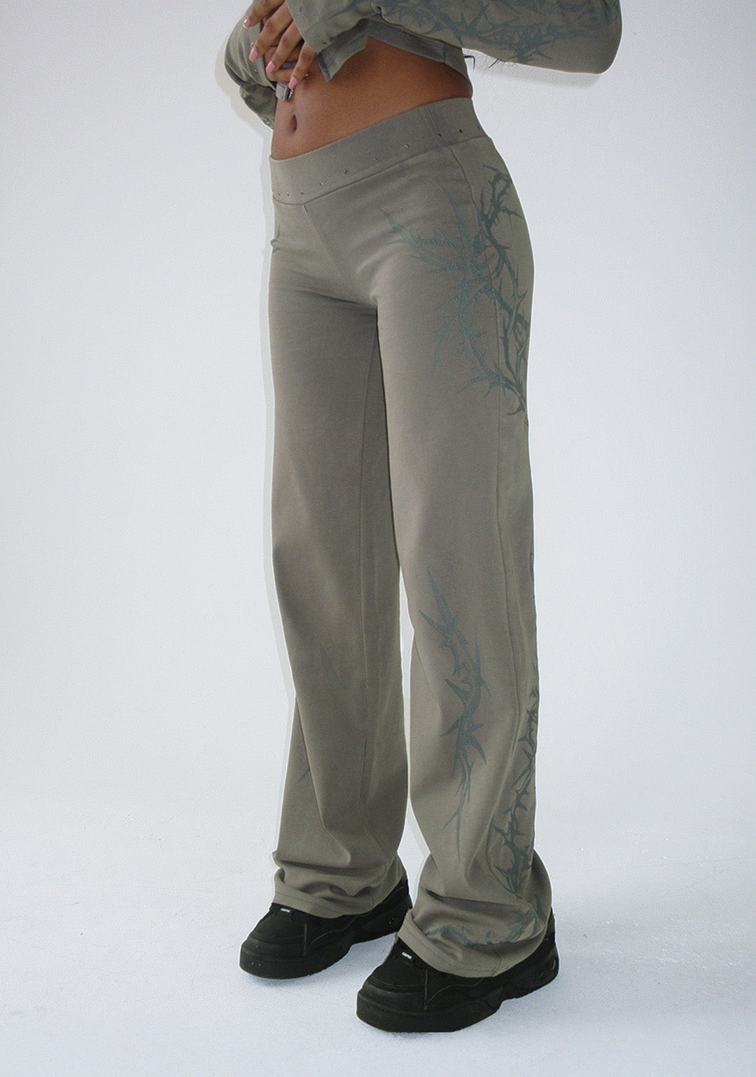 CURSE SCULPT STRETCH PANTS LIGHT WASHED ARMY GREEN
