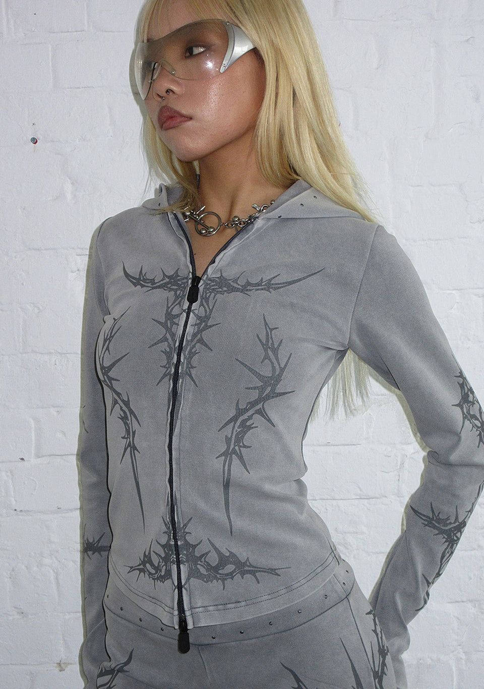CURSE SCULPT STRETCH ZIP HOODIE WASHED GREY