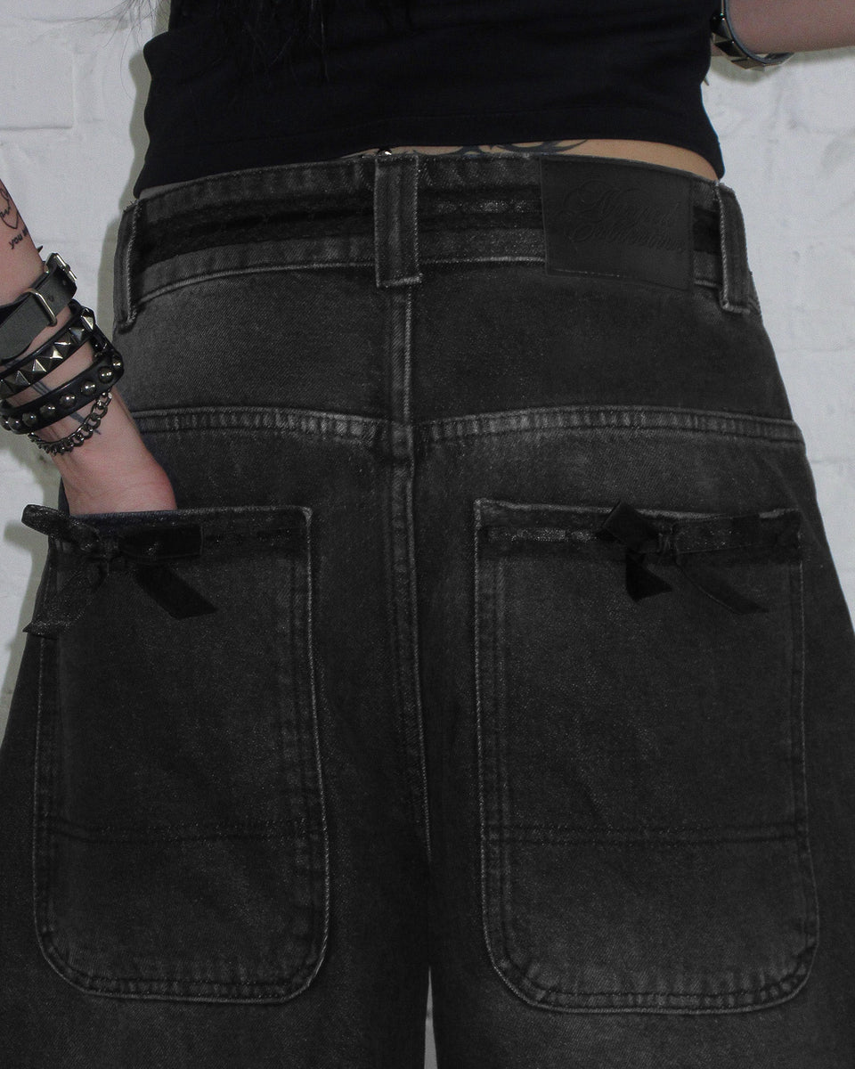 DESTROY LACE RIBBON JORTS BLACK VINTAGE WASH