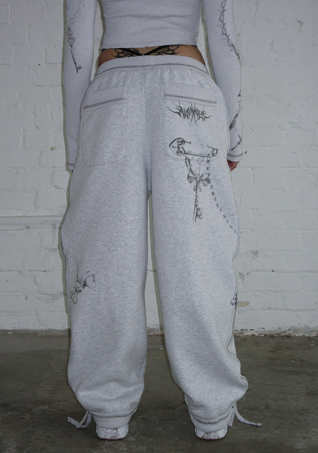 DESTROY OVERSIZED SWEATPANTS GREY MARL