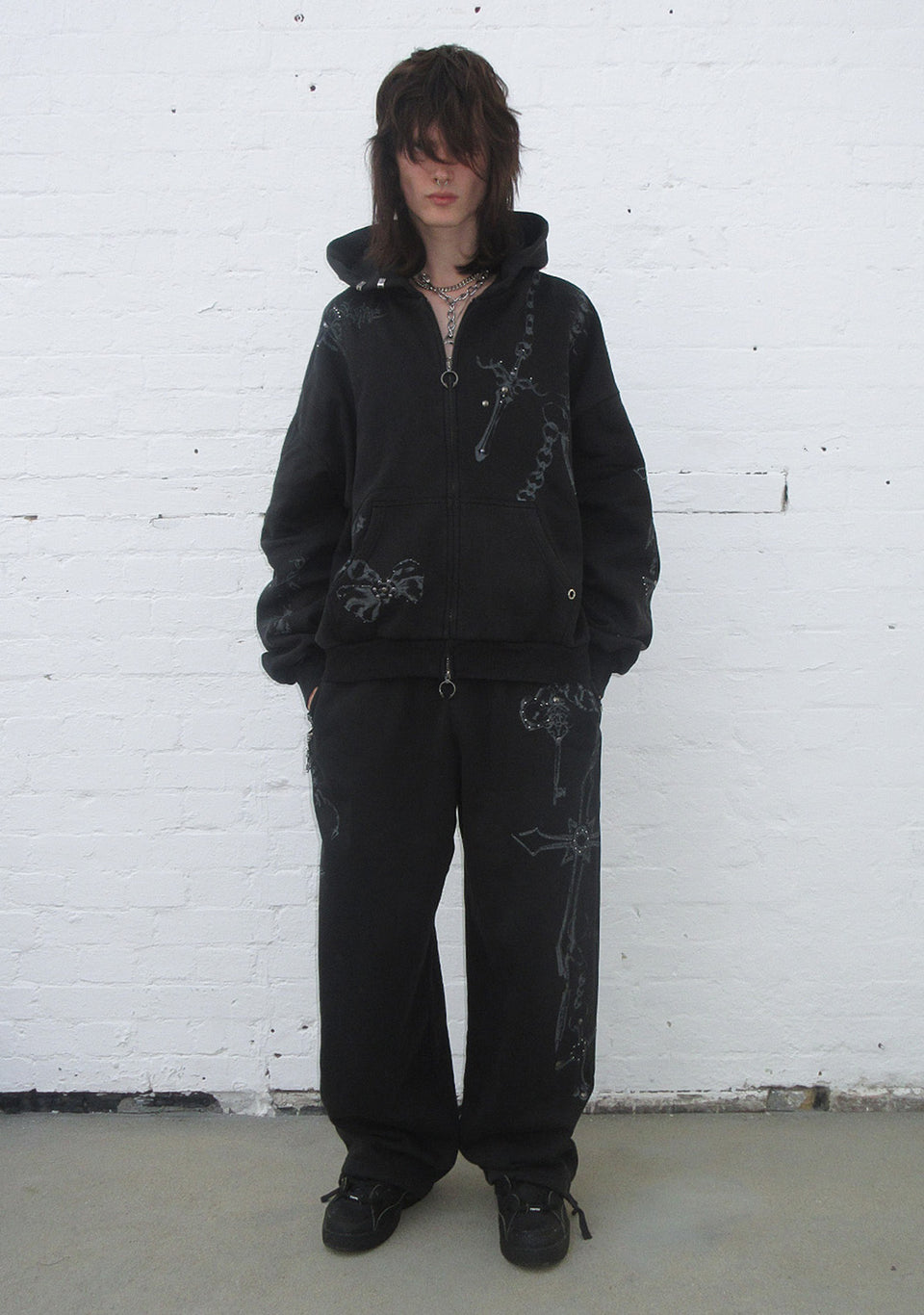 DESTROY STUDDED ZIP HOODIE BLACK VINTAGE WASH