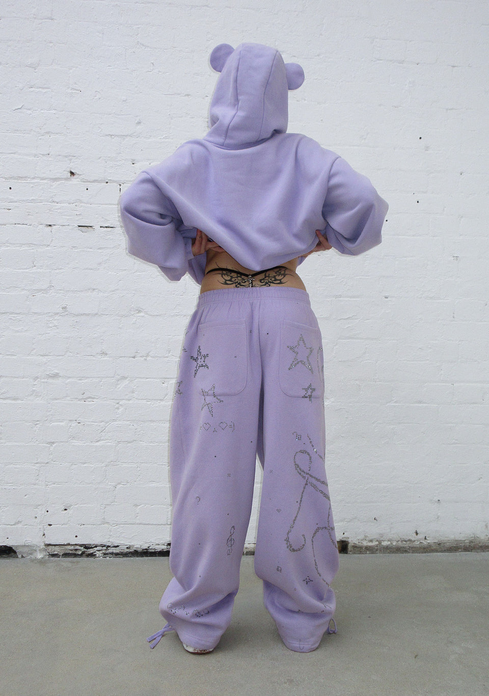 DREAMER RHINESTONE TEDDY PULLOVER HOODIE LILAC