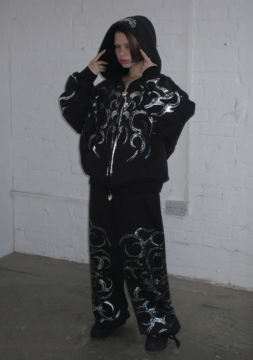 EUPHORIA DISTRESSED PRINT CHROME OVERSIZED SWEATPANTS BLACK