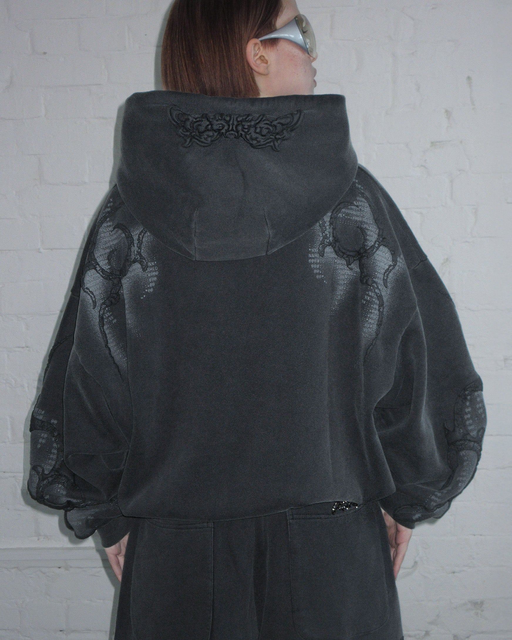 【NAMED COLLECTIVE】EUPHORIA PUFF PRINT FITTED ZIP HOODIE EUPHORIA PUFF PRINT FITTED ZIP HOODIE BLACK – NAMED COLLECTIVE®