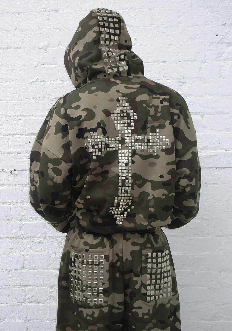 FAITHFUL STUDDED ZIP HOODIE CAMO