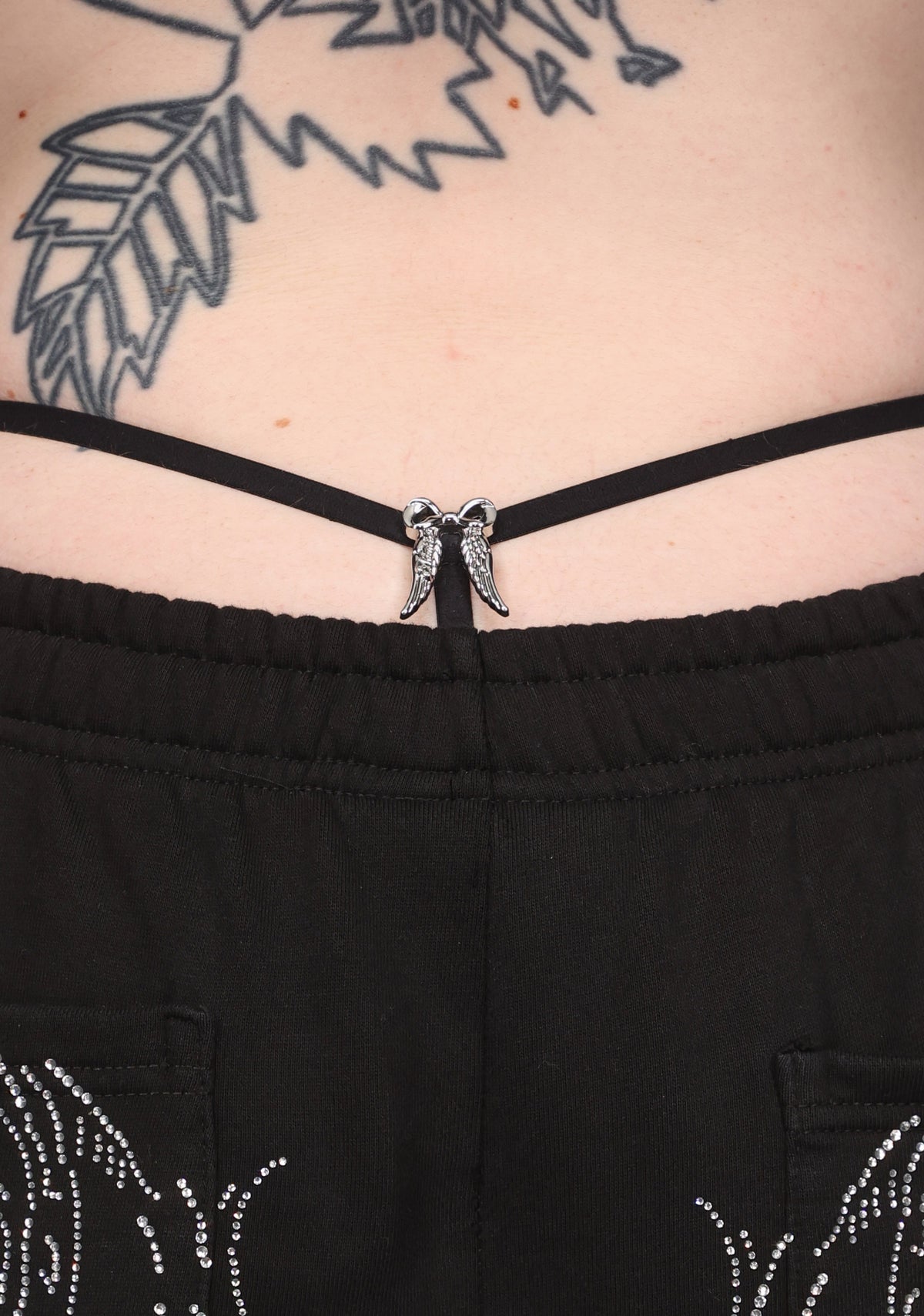 FALLEN WINGS CHARM MESH G-STRING BLACK