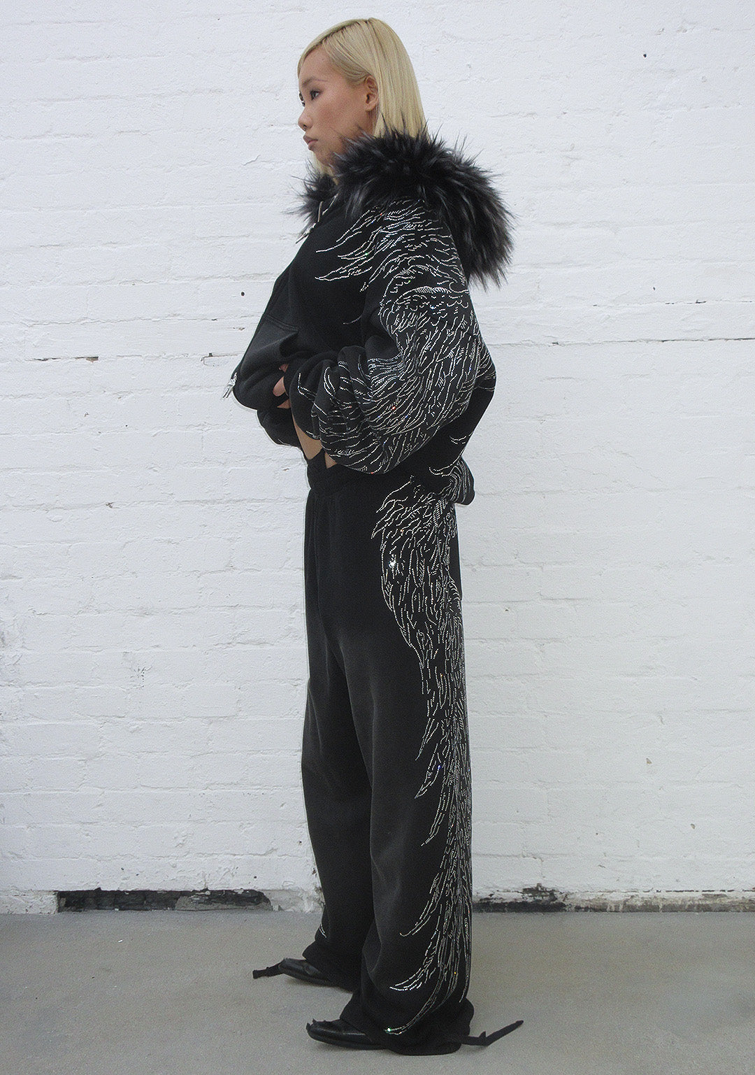 FALLEN RHINESTONE OVERSIZED SWEATPANTS WASHED BLACK