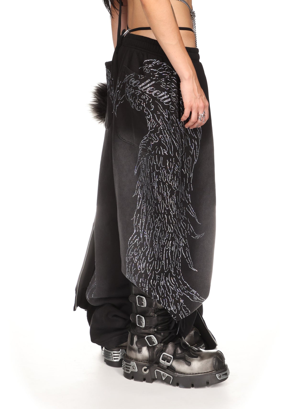 FALLEN RHINESTONE OVERSIZED SWEATPANTS WASHED BLACK