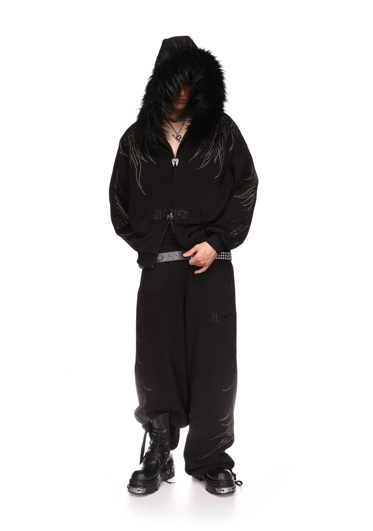 FALLEN STUDDED OVERSIZED SWEATPANTS BLACK