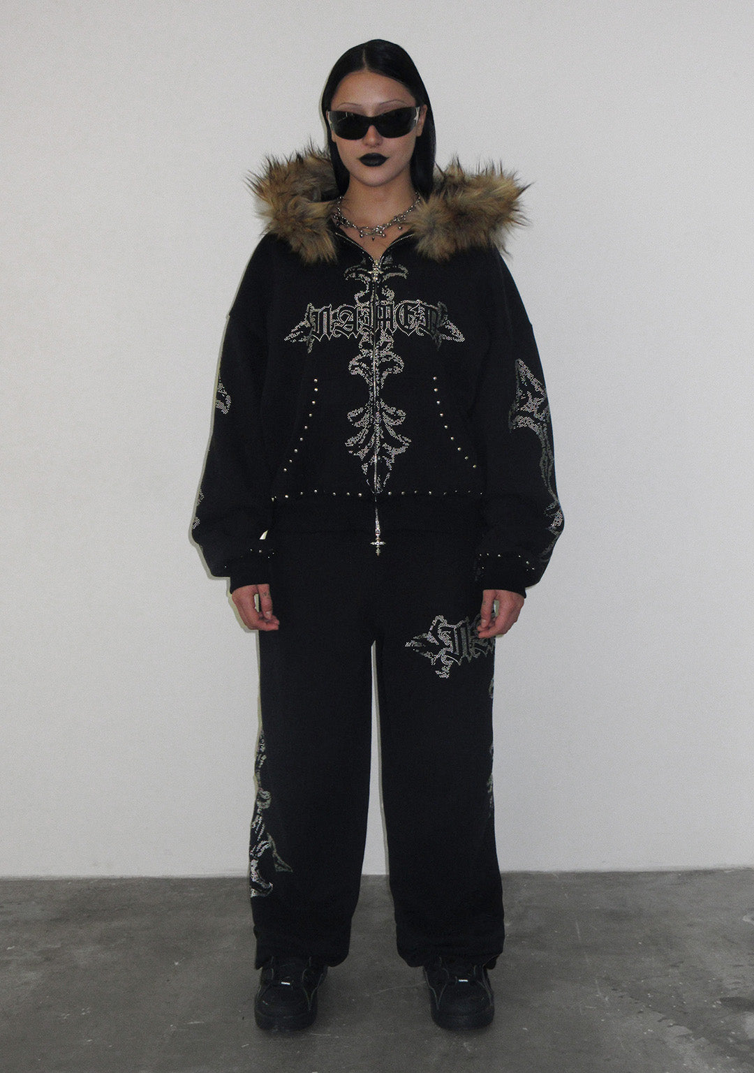 FERAL FAUX FUR STUDDED ZIP HOODIE BLACK (DETACHABLE FUR)