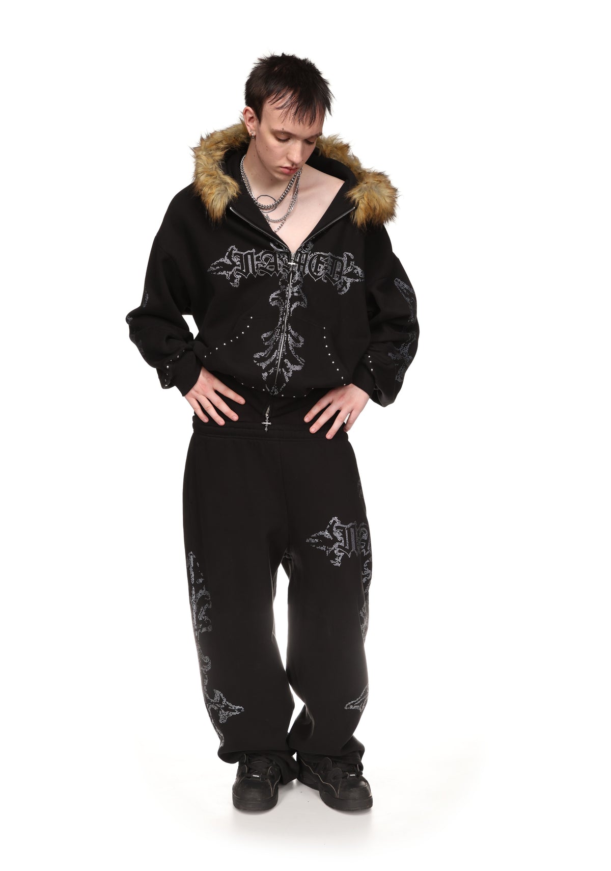 FERAL FAUX FUR STUDDED ZIP HOODIE BLACK (DETACHABLE FUR)
