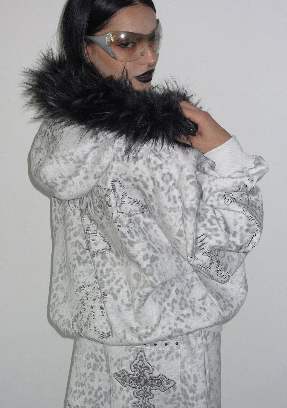 FERAL STUDDED ZIP HOODIE SNOW LEOPARD (DETACHABLE FUR)