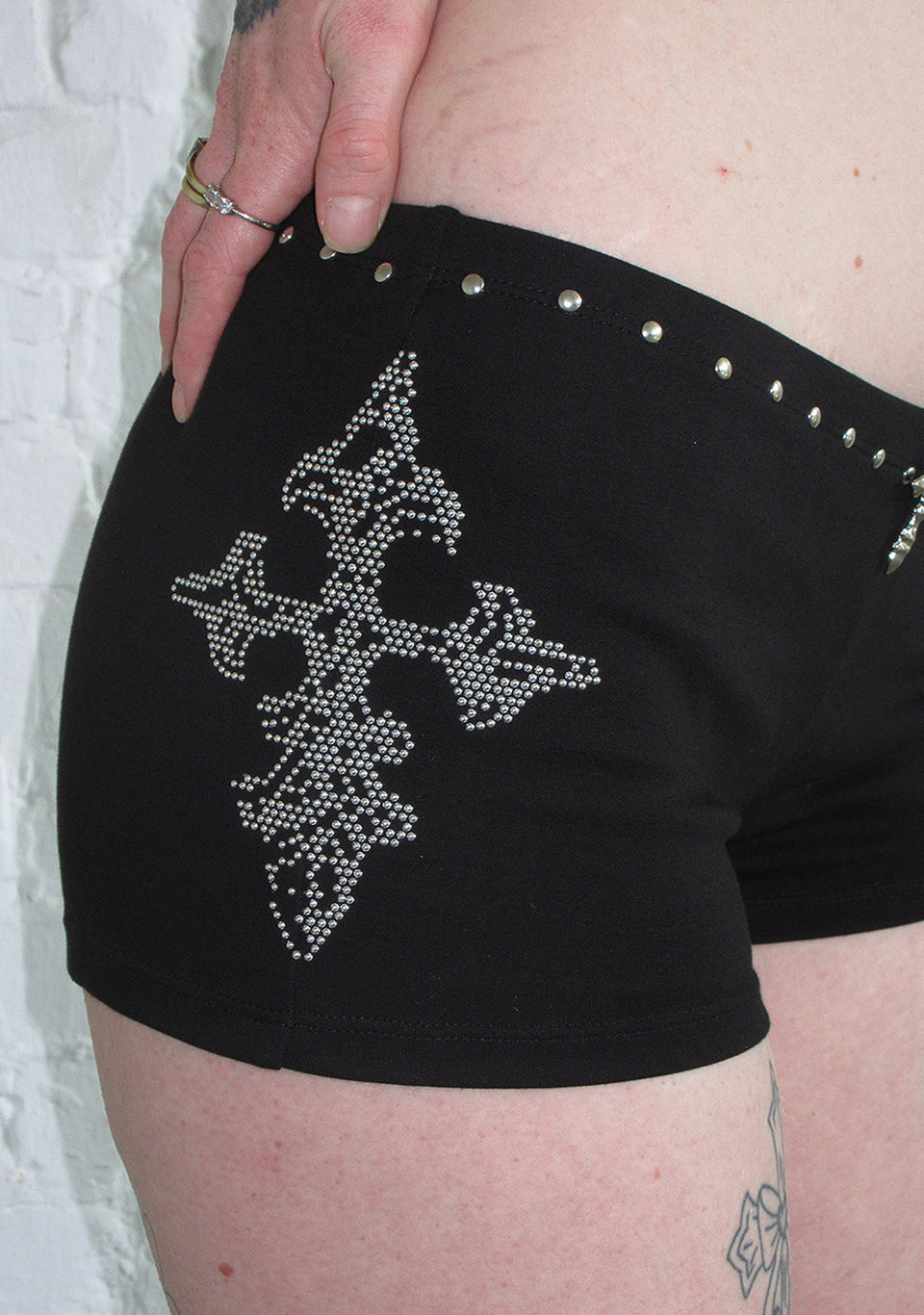 FERAL STUDDED MICRO HOTPANT SHORTS BLACK
