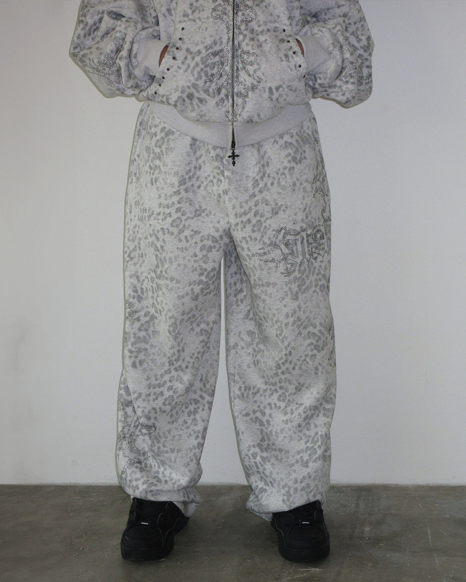 FERAL STUDDED OVERSIZED SWEATPANTS SNOW LEOPARD