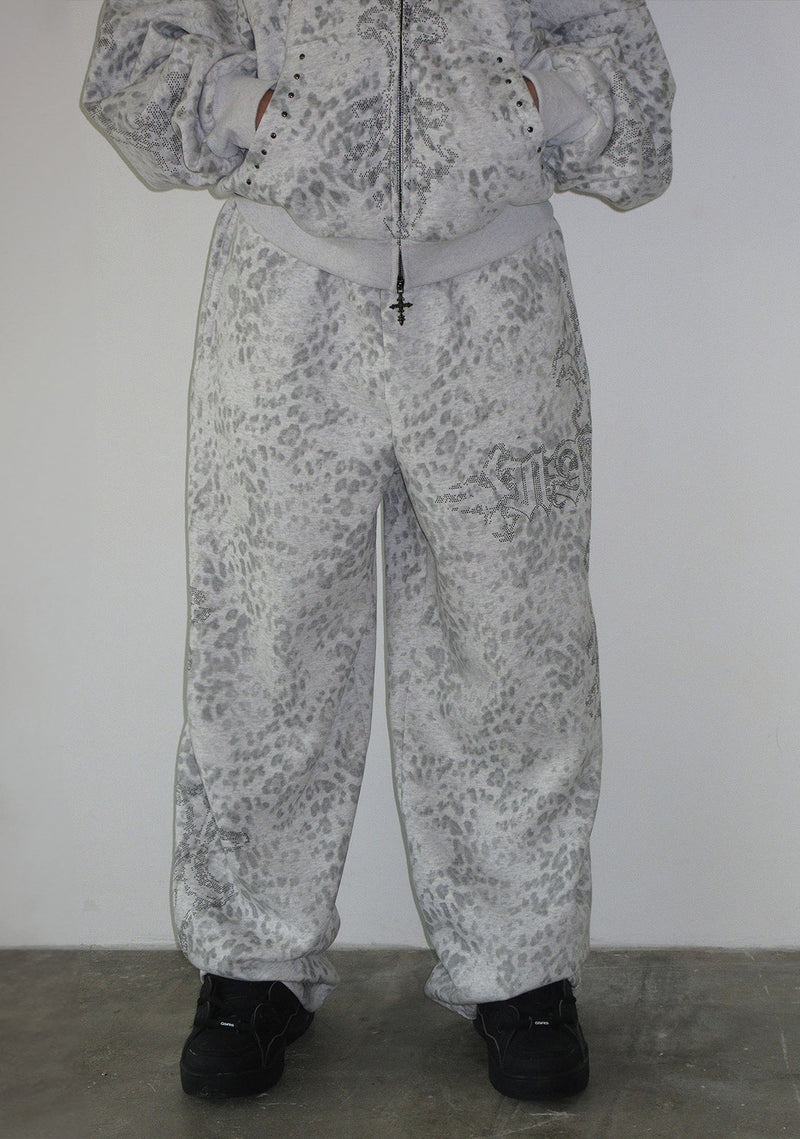 FERAL STUDDED OVERSIZED SWEATPANTS SNOW LEOPARD