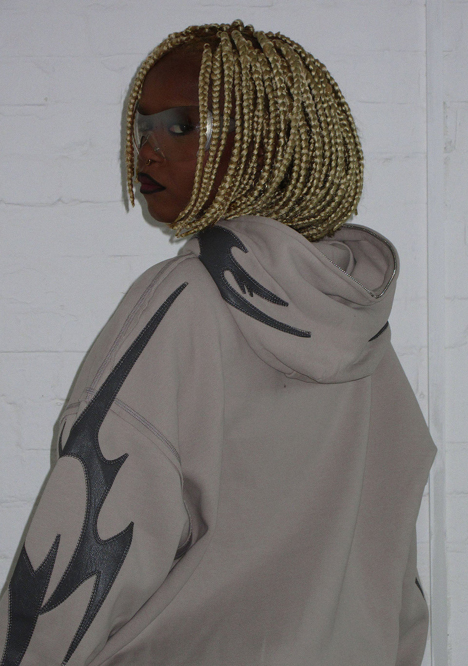 FLAME HOODIE BONE