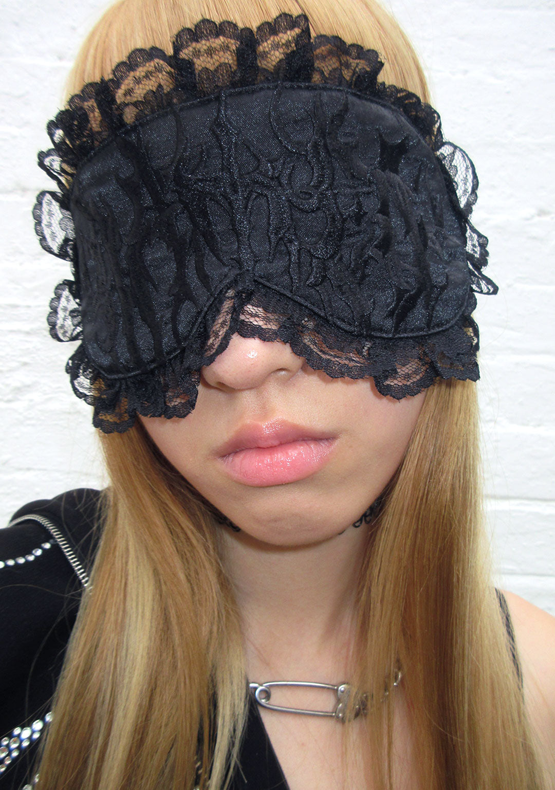 GHOST EMBROIDERED SLEEP MASK BLACK