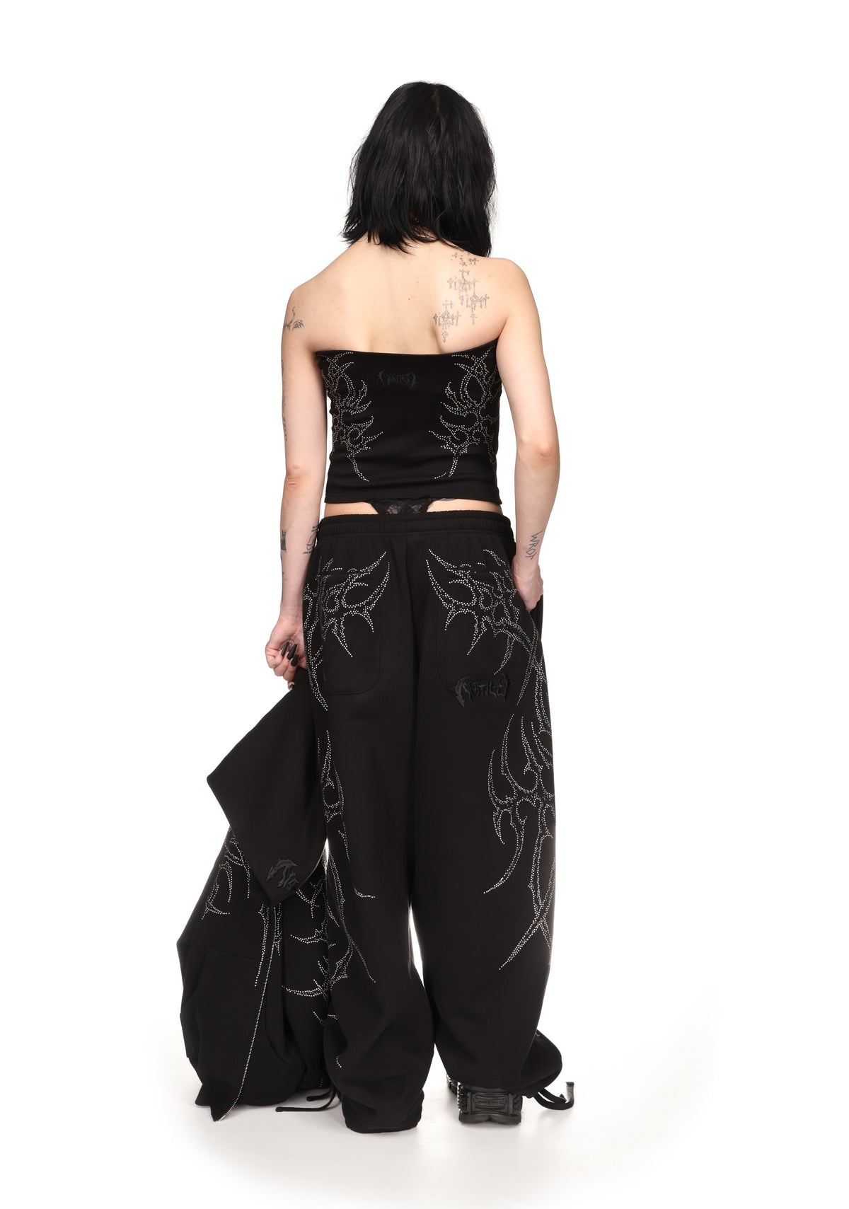 HAUNT STUDDED TUBE TOP BLACK